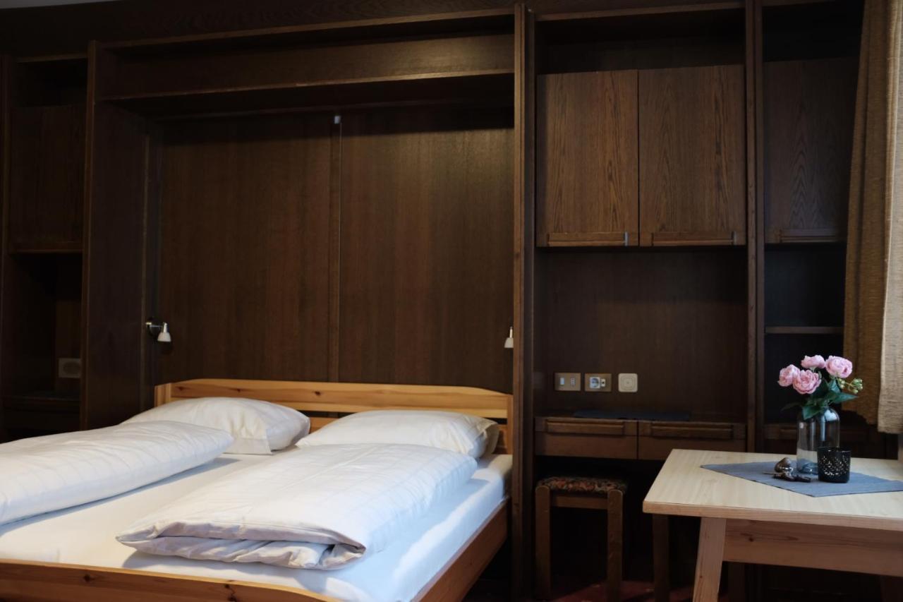 Garni Trojer Hotell Sand in Taufers Exteriör bild